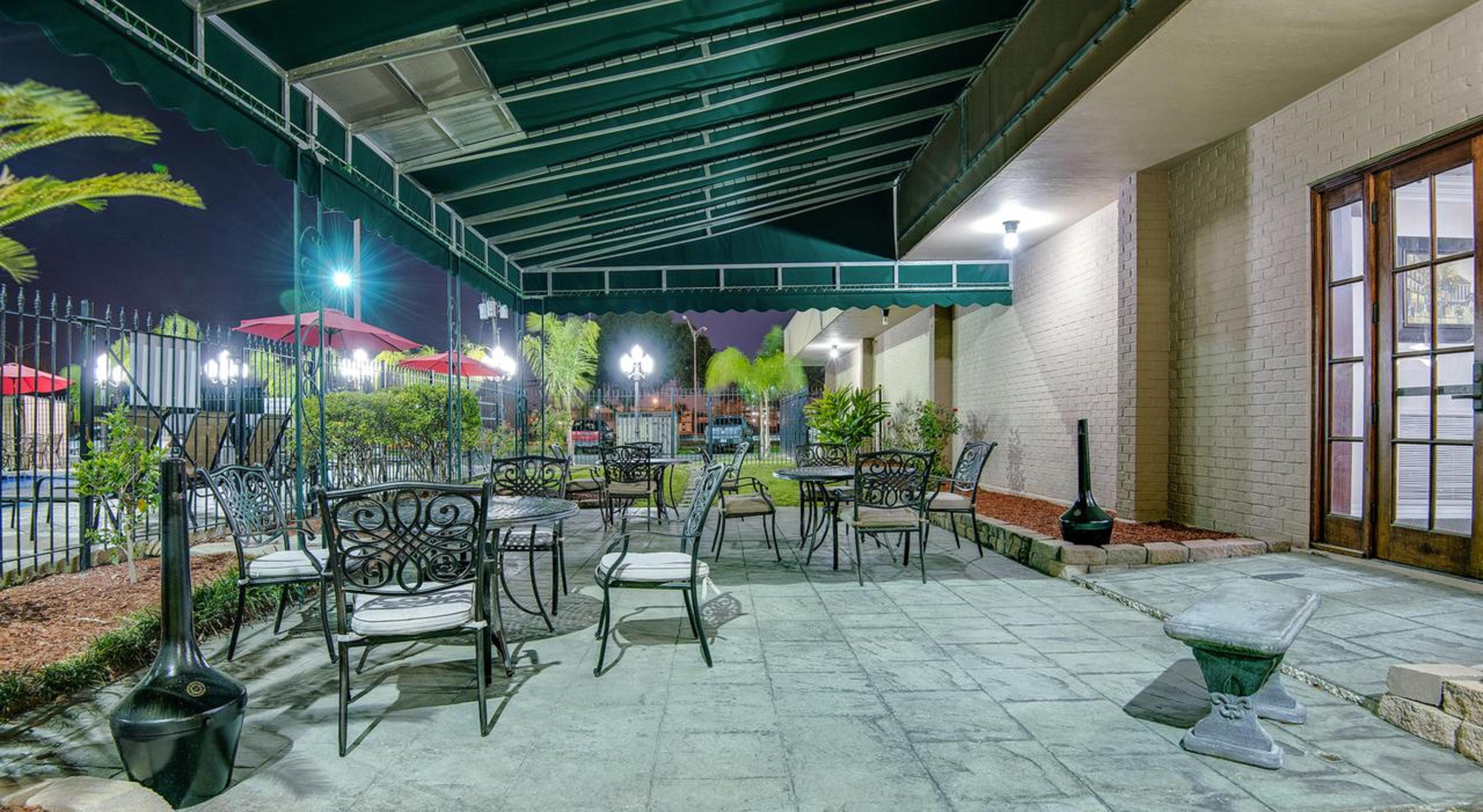 Ramada By Wyndham Metairie New Orleans Airport Hotel Exterior foto